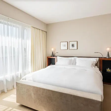 Grand Hyatt Berlin Hotel Exterior photo